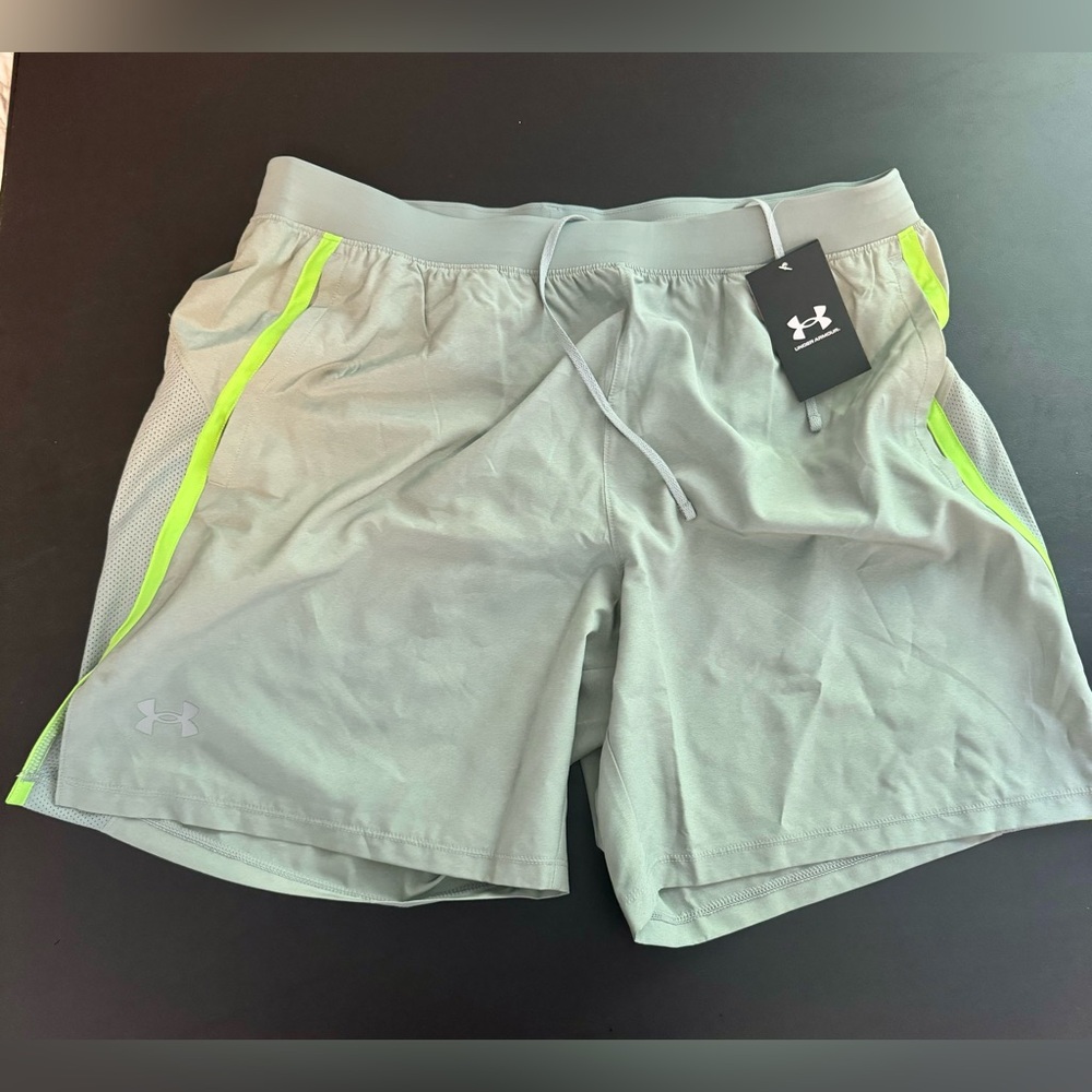 Under Armour Men’s 7in Inseam Launch Shorts W/liner. Green. XL. NWT